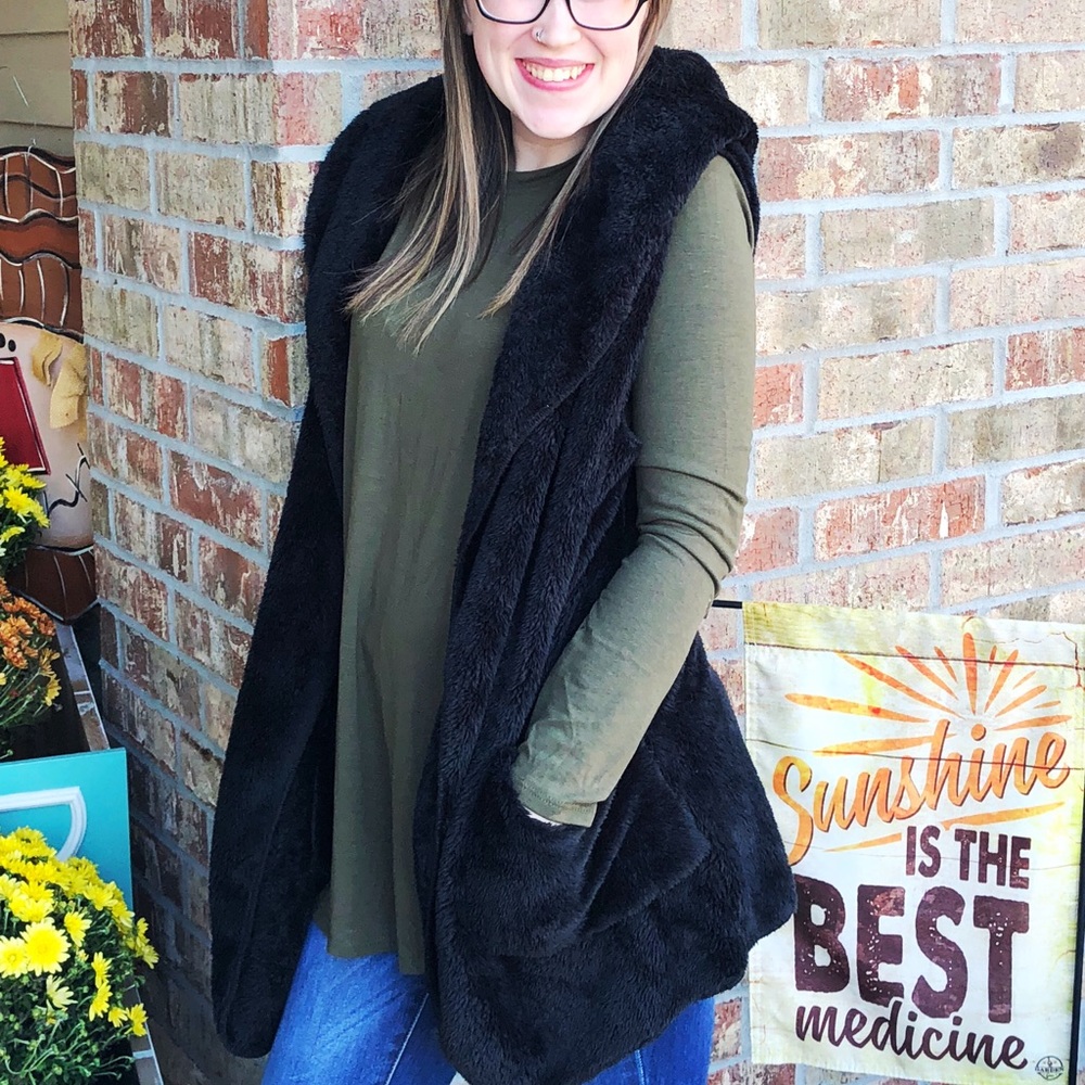 Oversized Black Faux Fur Vest
